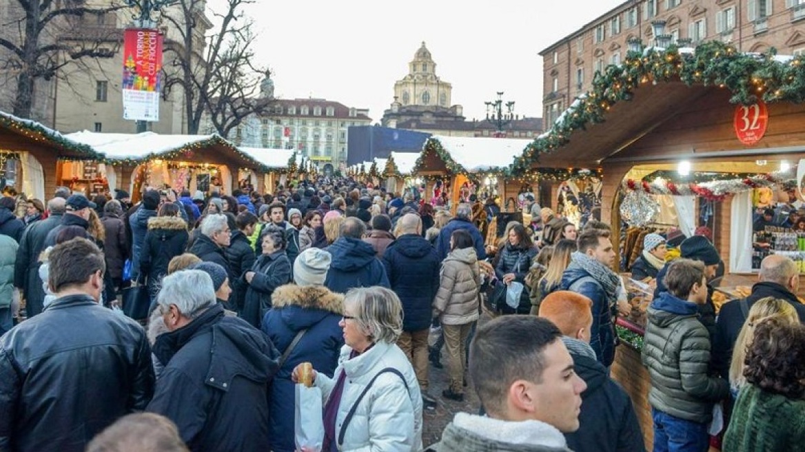 Ιταλία: Με τσιμεντένια οδοφράγματα προστατεύουν τις χριστουγεννιάτικες αγορές